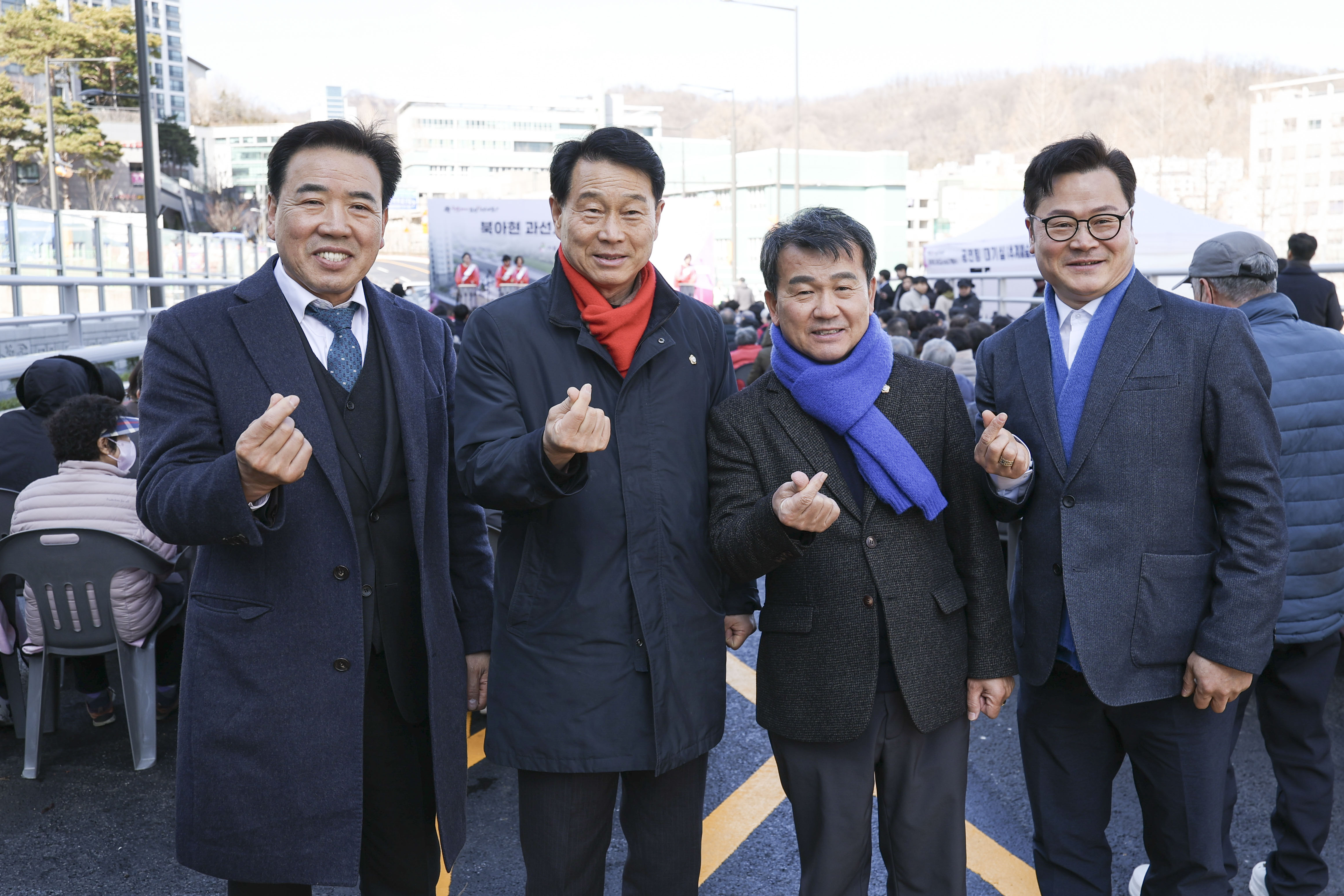 »õ⿸² °¶·¯¸® Á¦¸ñ