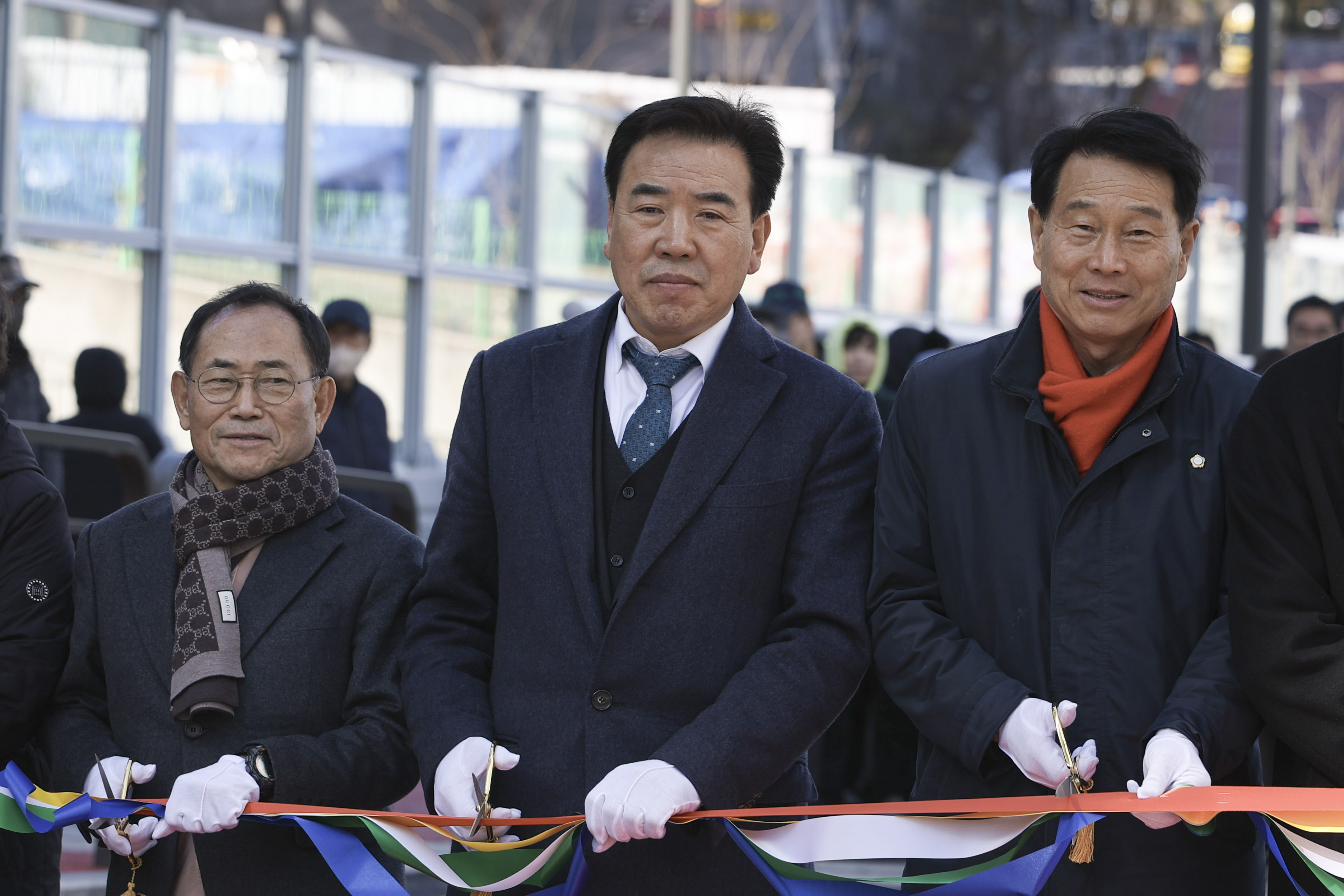 »õ⿸² °¶·¯¸® Á¦¸ñ