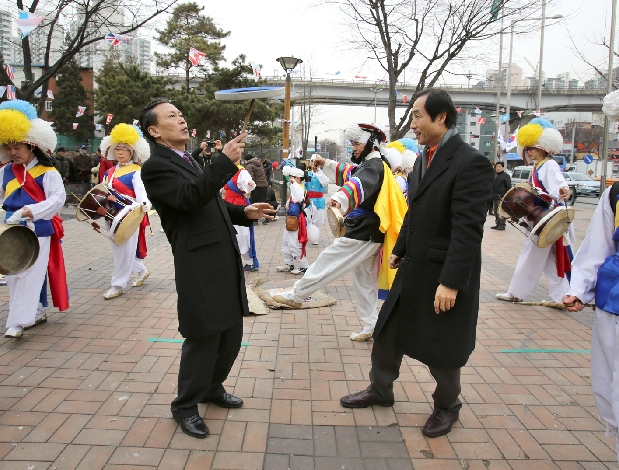 2015 õ ôȸ