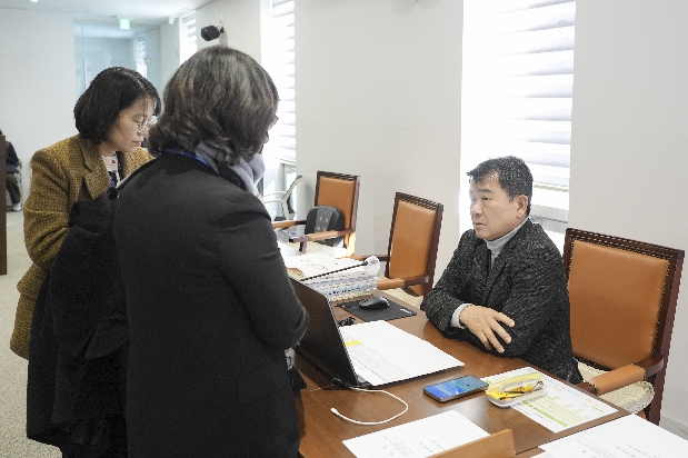 [10�� ������������ȸ...