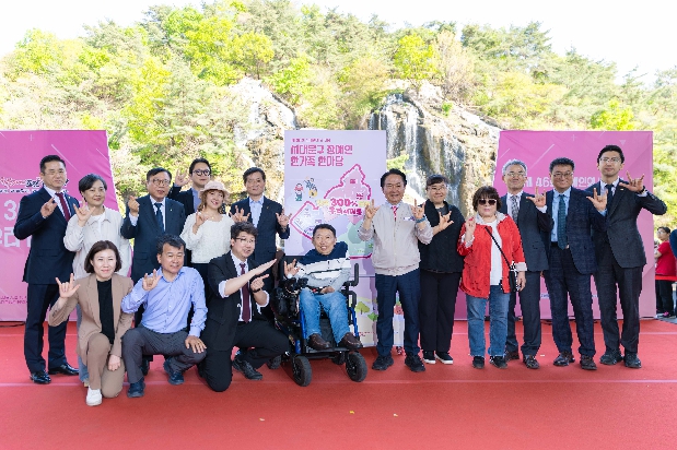 ���빮�� ����� �Ѱ��� �Ѹ���