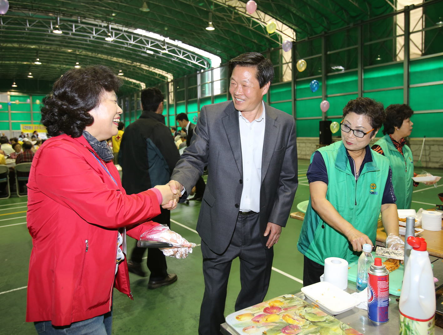 홍제3동 경로잔치 행사(홍제 배드민턴장) 1
