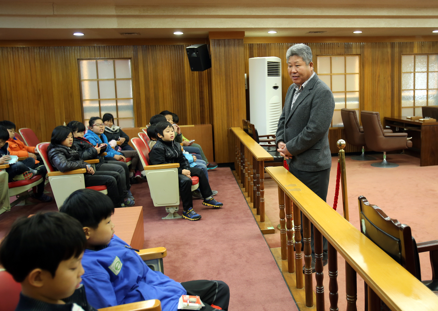 홍은초등학교 의회방문-홍길식의원 1