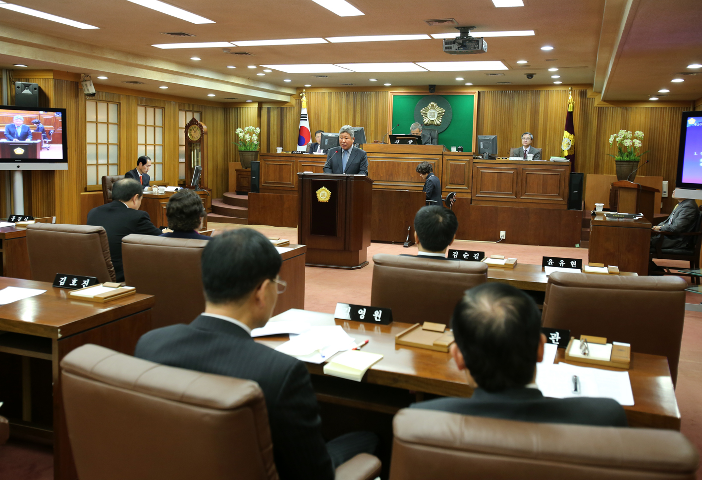 제201회 제2차 정례회 제2차 본회의-구정질문(홍길식의원) 1