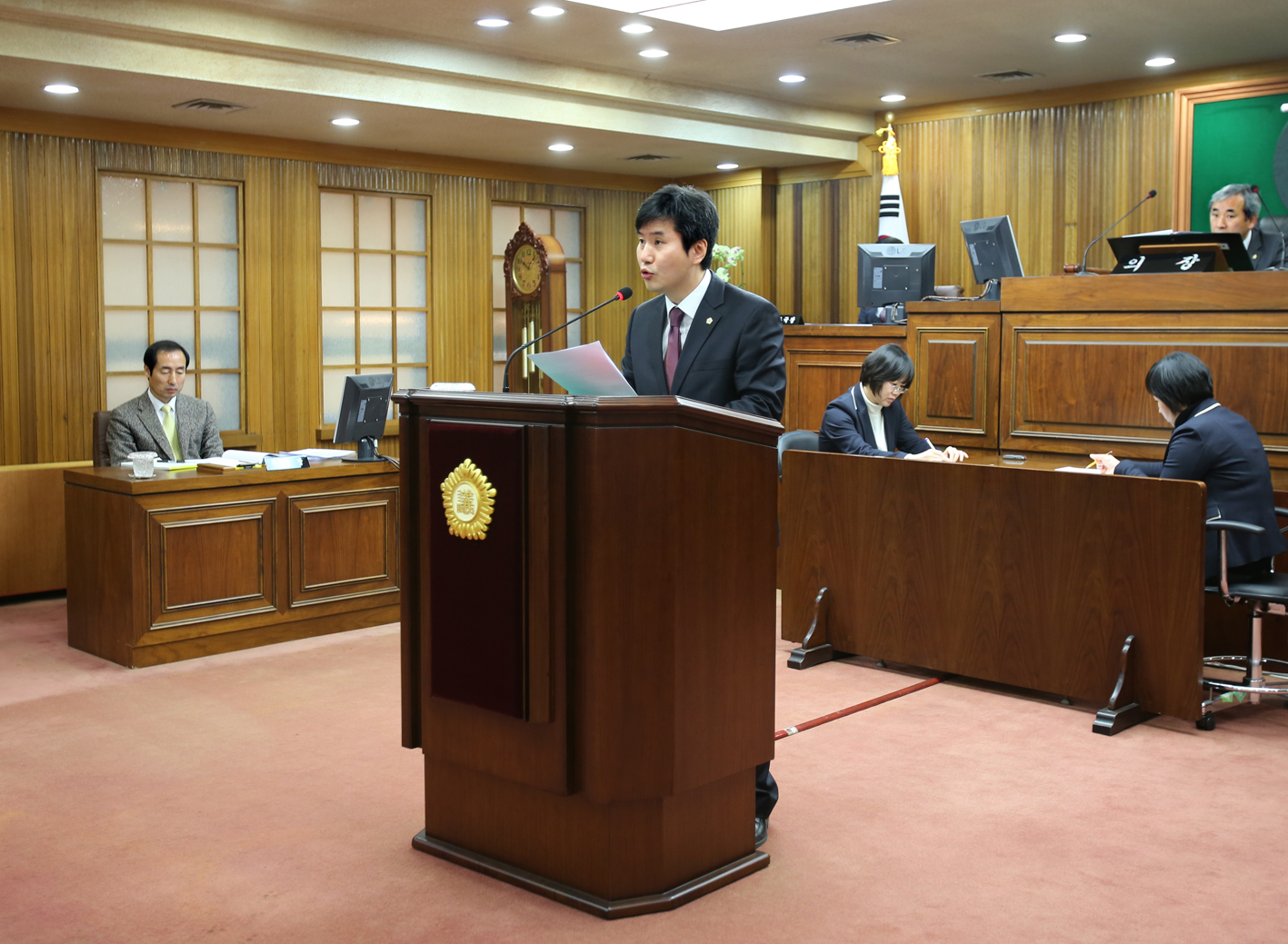 제203회 임시회 제2차 본회의 구정질문(김호진 의원) 1