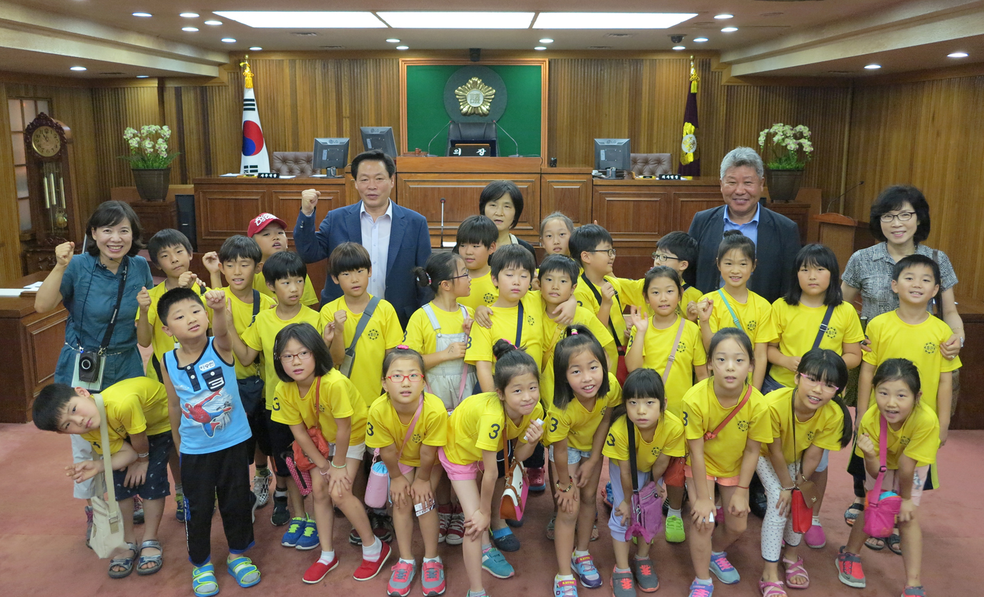 내고장탐방-홍은초등학교 의회방문 1