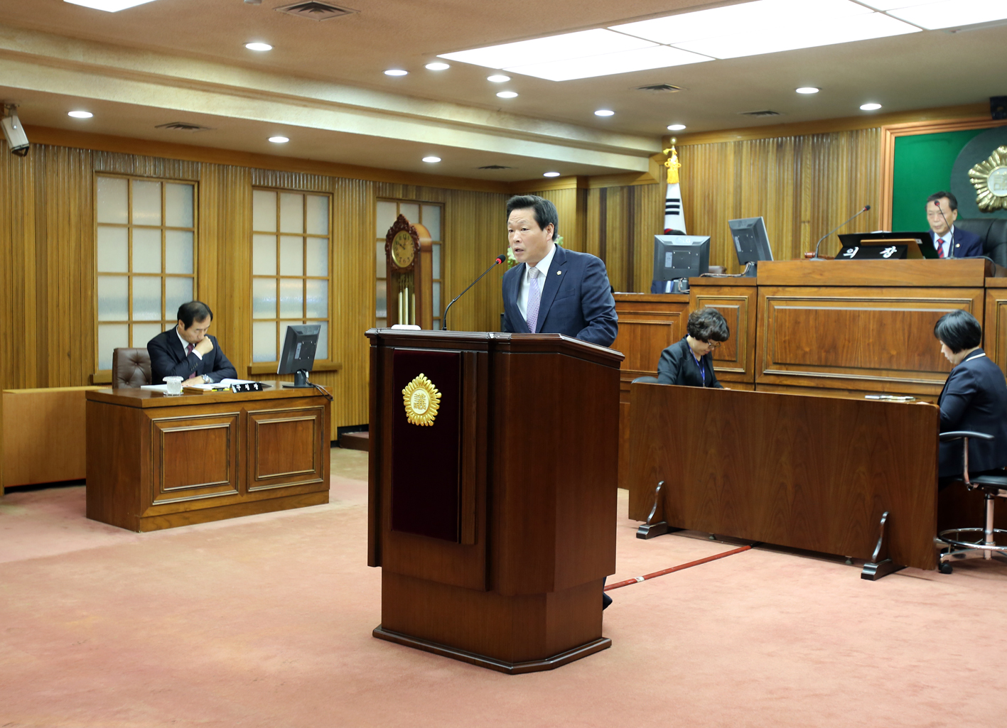 제209회 제1차 정례회 제2차 본회의 구정질문-황춘하의원 1