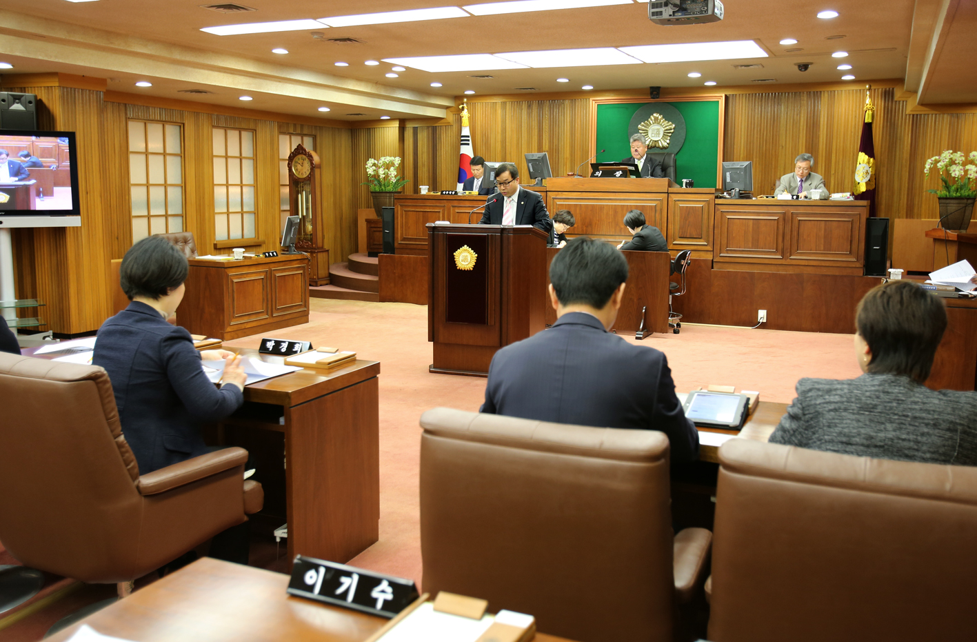제213회 임시회 제3차 본회의-행정복지위원회 심사결과보고 1