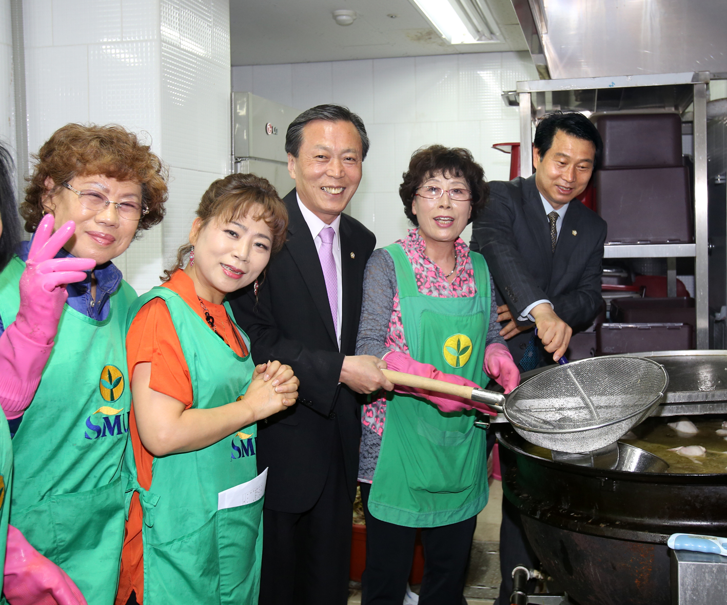 천연동 어버이날 경로행사 1