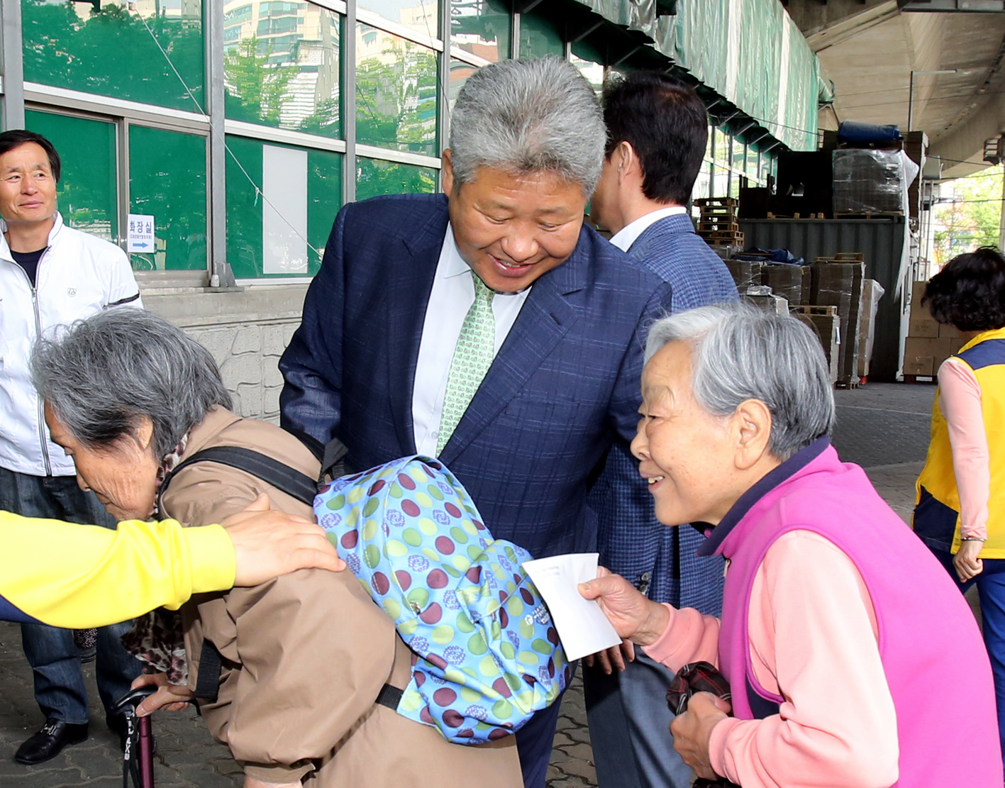 홍제3동 어버이날 경로행사 1
