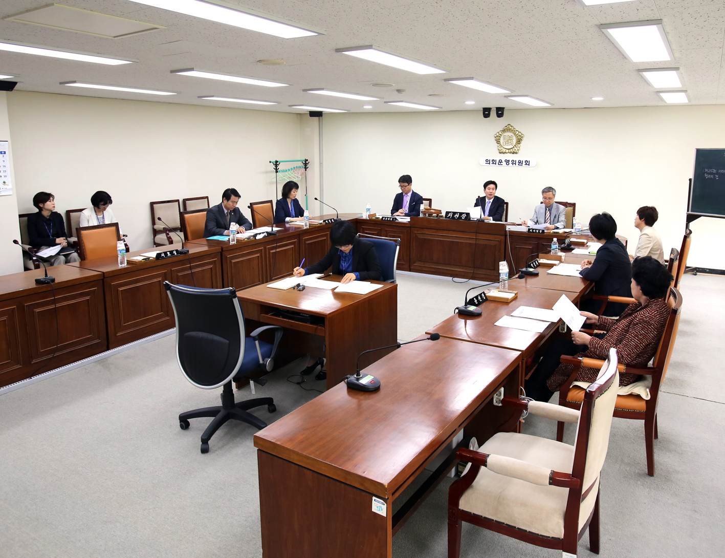 제215회 임시회 의사일정 협의의 건 1