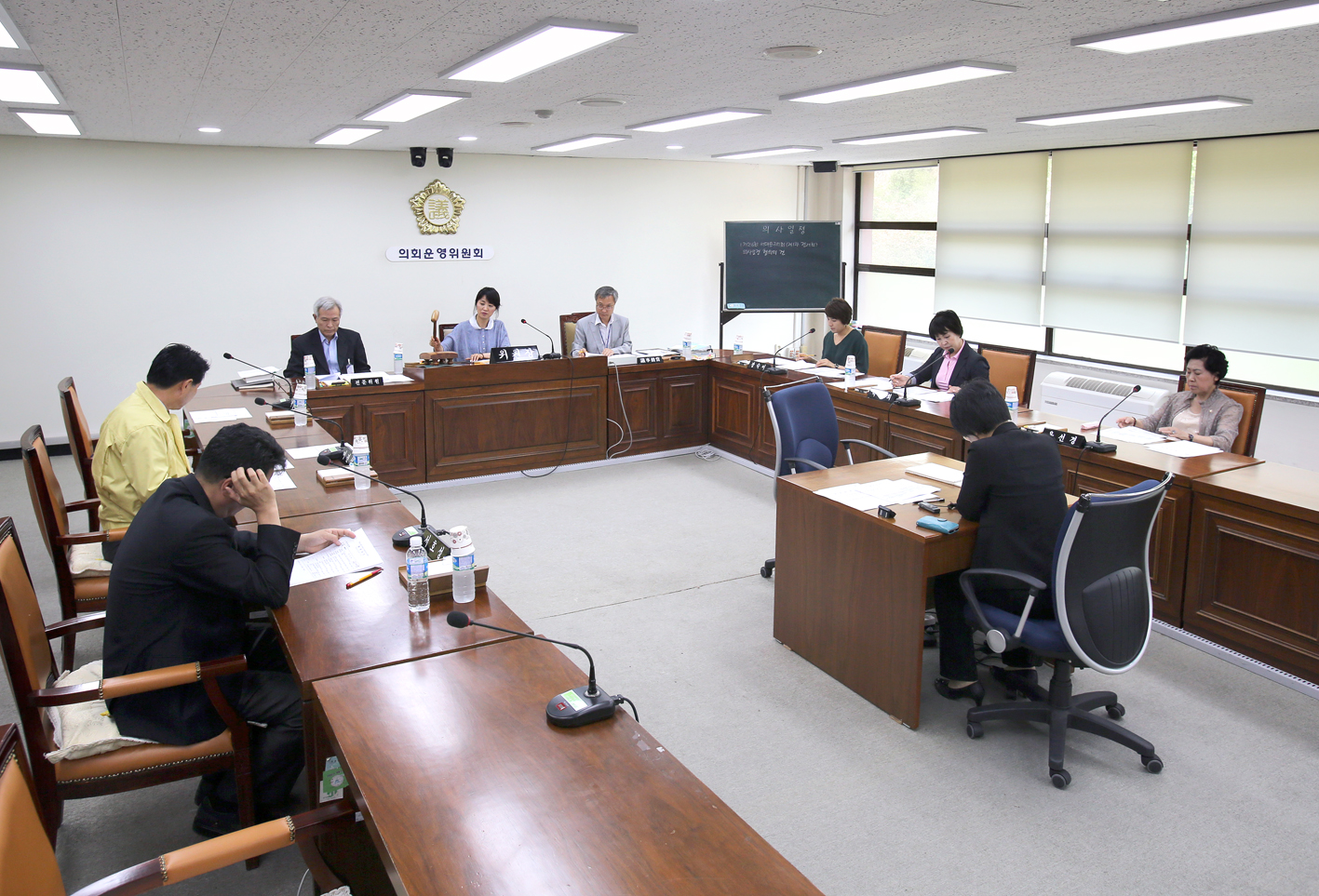 제216회 제1차 정례회 의사일정 협의의 건(폐회중 의회운영위원회) 1