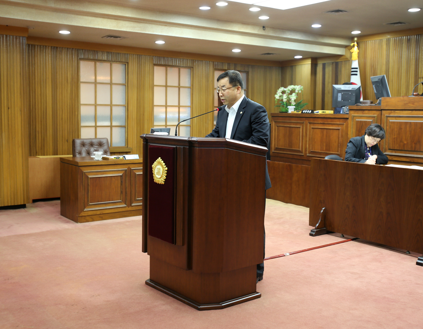 제217회 임시회 제2차 본회의-행정복지위원회 심사결과보고 1
