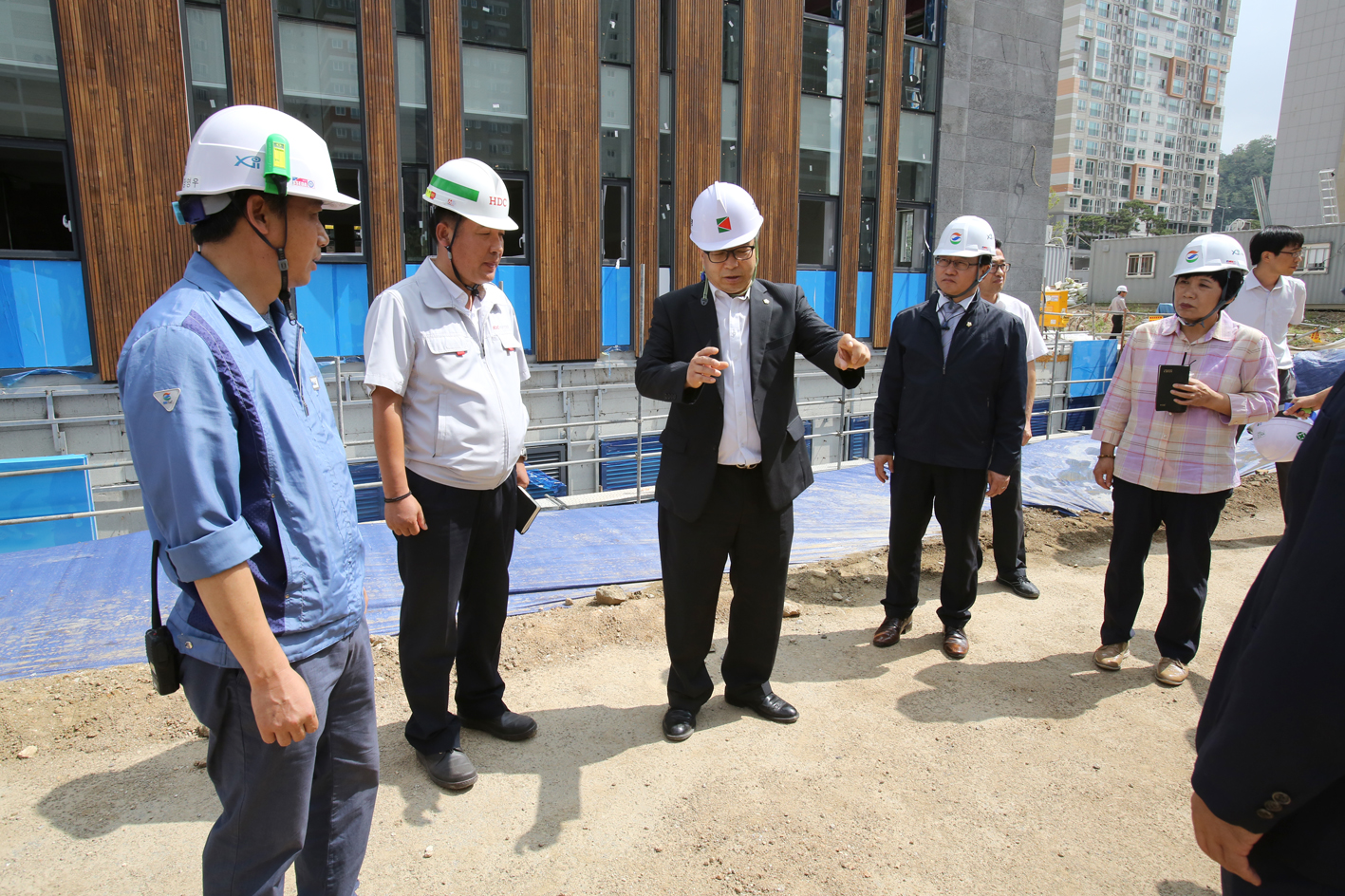 가재울뉴타운 제4구역 주택재개발 현장방문 1
