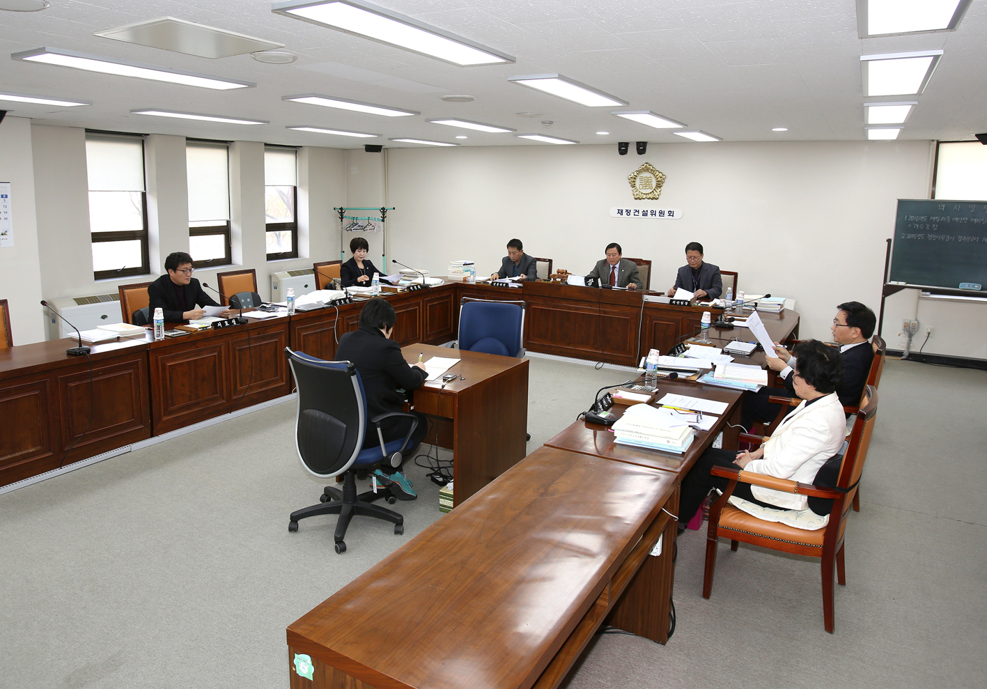 제220회 제2차 정례회 재정건설위원회 1