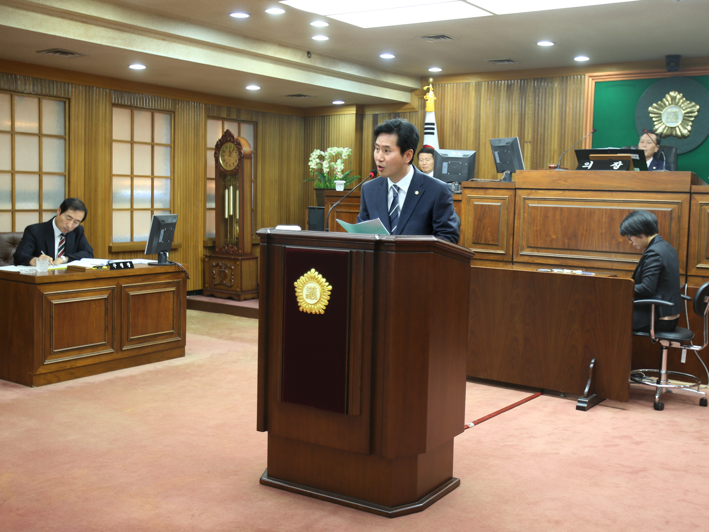 제225회 제1차 정례회 제2차 본회의(구정질문) 8