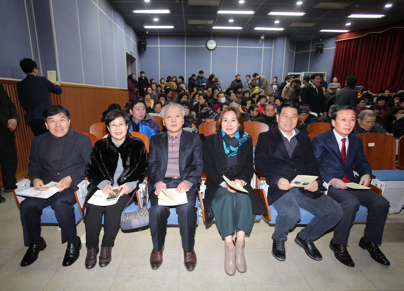 정이 넘치고 살기좋은 행복한 마을 만들어요(충현동 구정업무보고) 1