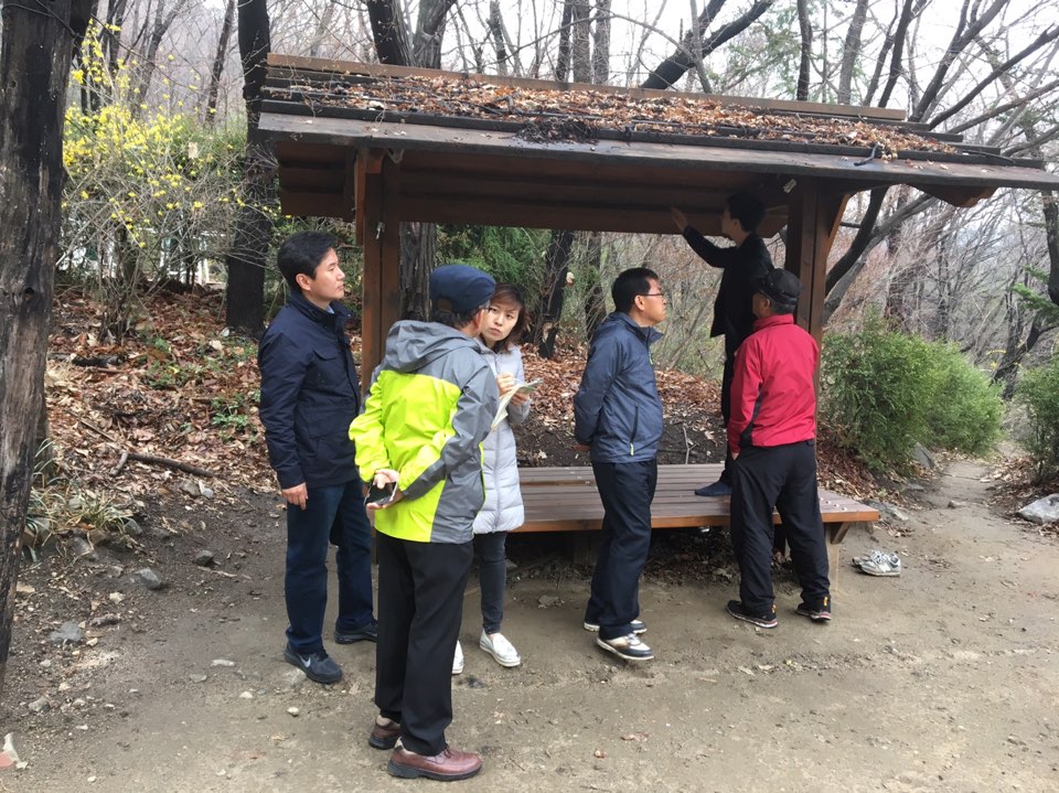 안산 배드민턴장 정자교체 현장방문(핸드폰 자료제공) 2