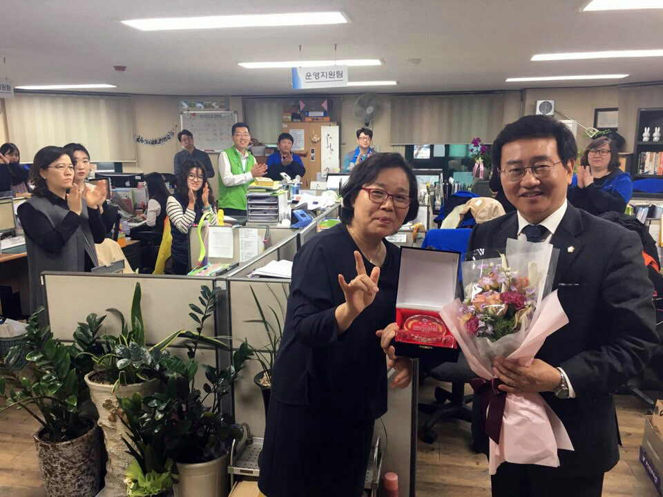 서울시 농아인협회 감사패 수여식(핸드폰 사진제공) 3