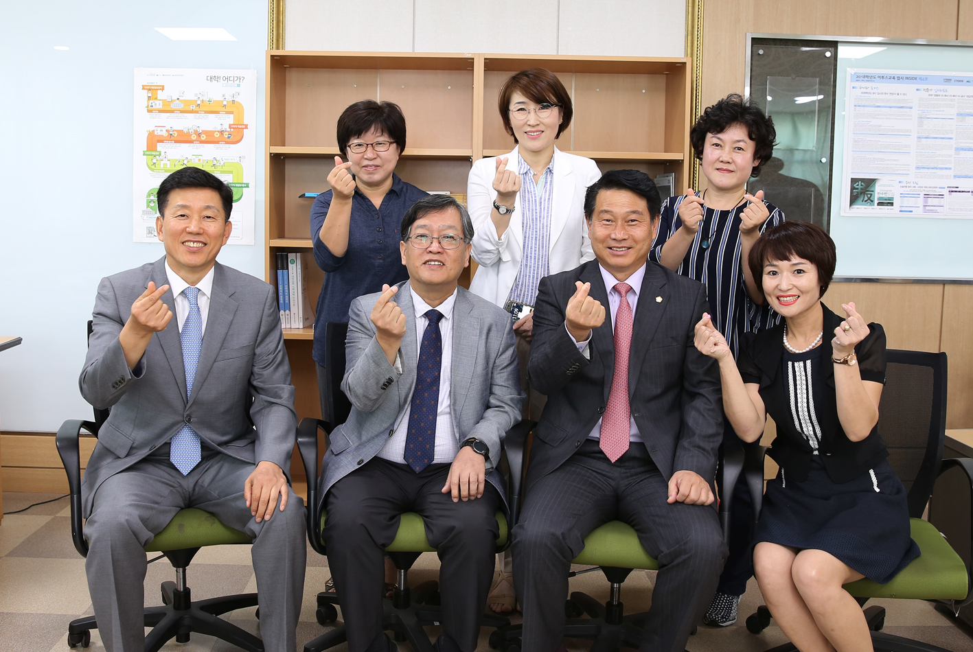 인창고등학교 감사장 수여-이진삼 의원 9