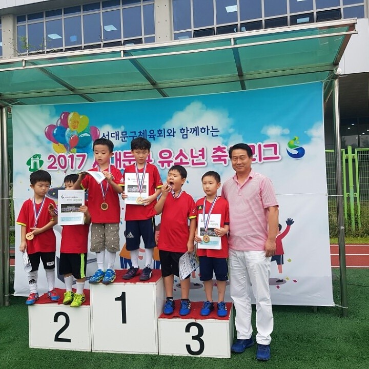 2017 서대문구 유소년 축구리그(이진삼의원 사진제공) 1