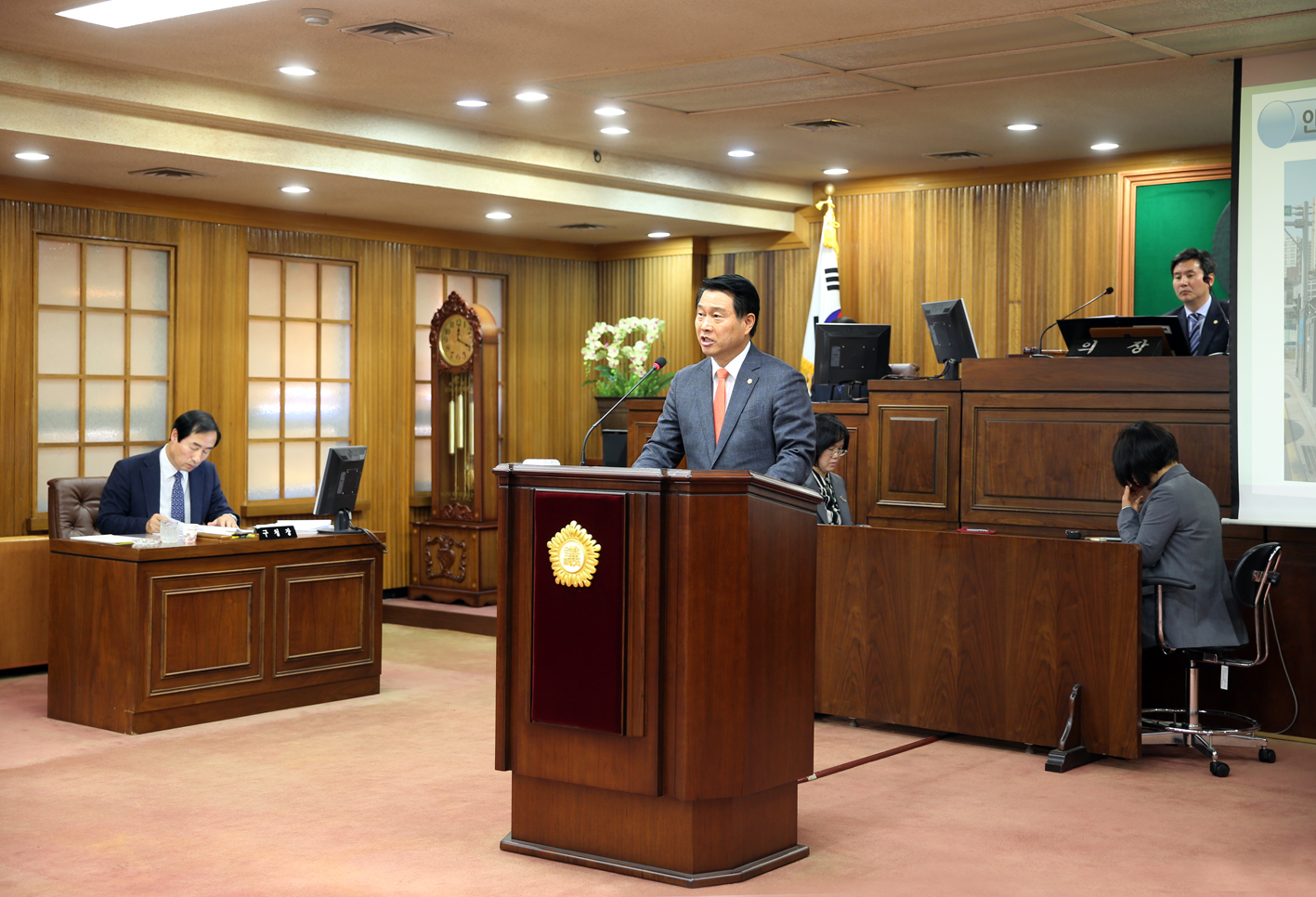 제238회 정례회 제2차 본회의(구정질문) 7
