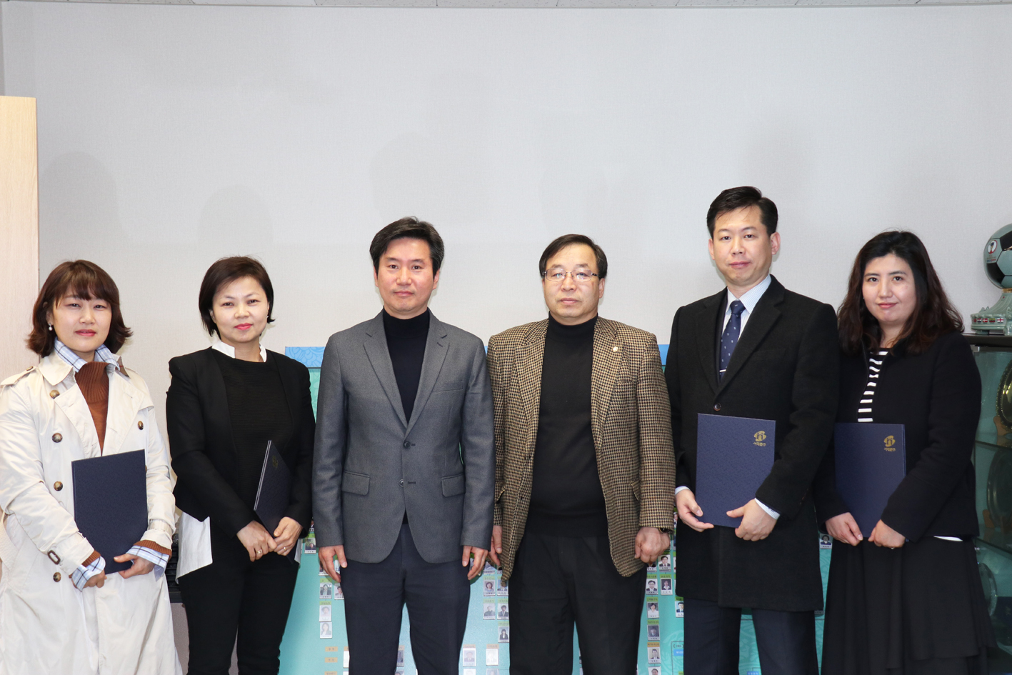 의회소식지 편집위원회 위원 위촉장 수여 및 의회소식지 편집 회의 5