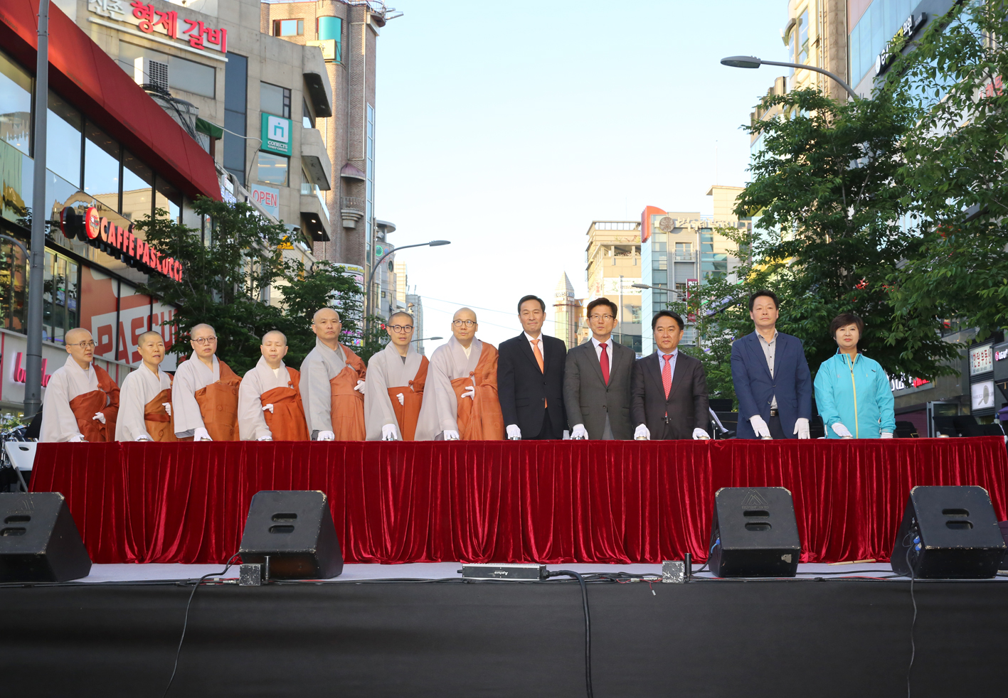 2018년 부처님오신날 점등식 및 봉축음악회 개최 15