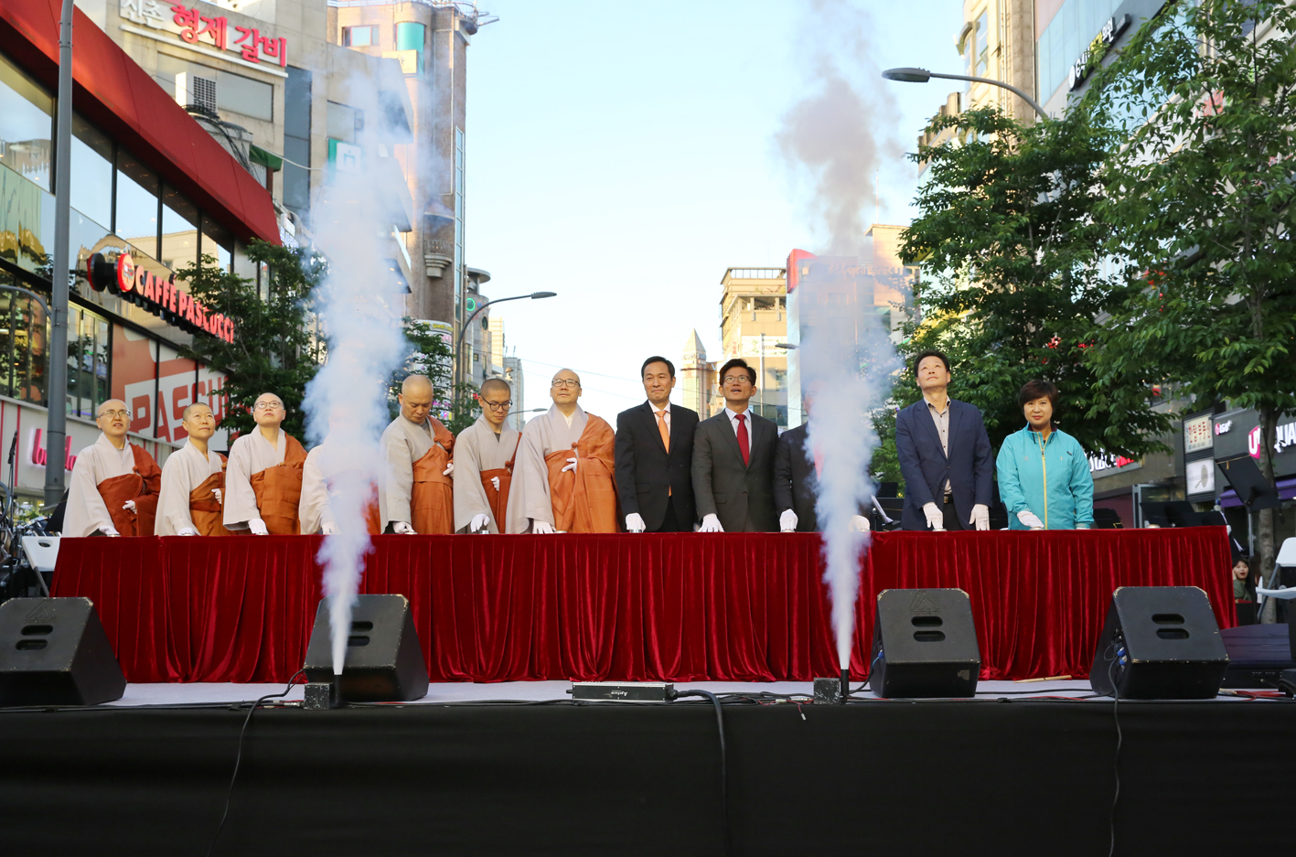 2018년 부처님오신날 점등식 및 봉축음악회 개최 16