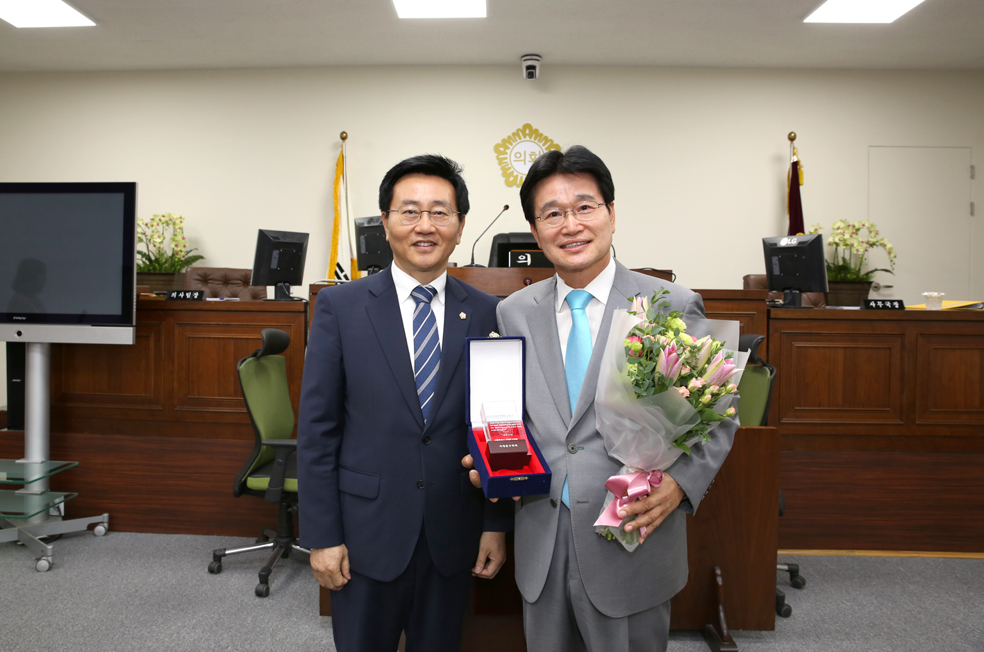 제234회 임시회 제3차 본회의(제7대의회 감사패 전달식) 9