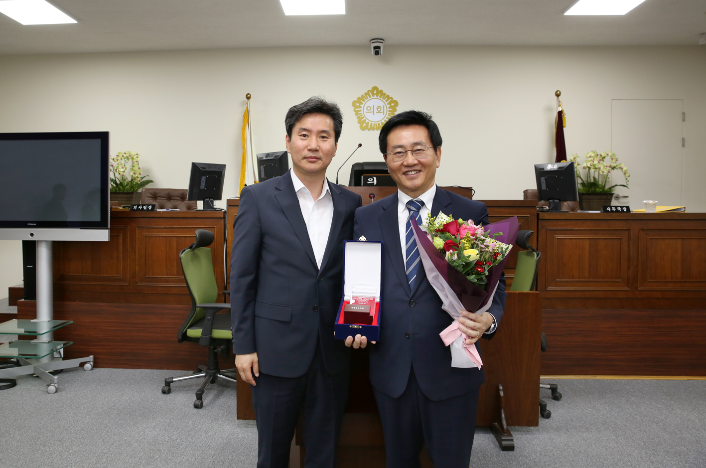제234회 임시회 제3차 본회의(제7대의회 감사패 전달식) 13