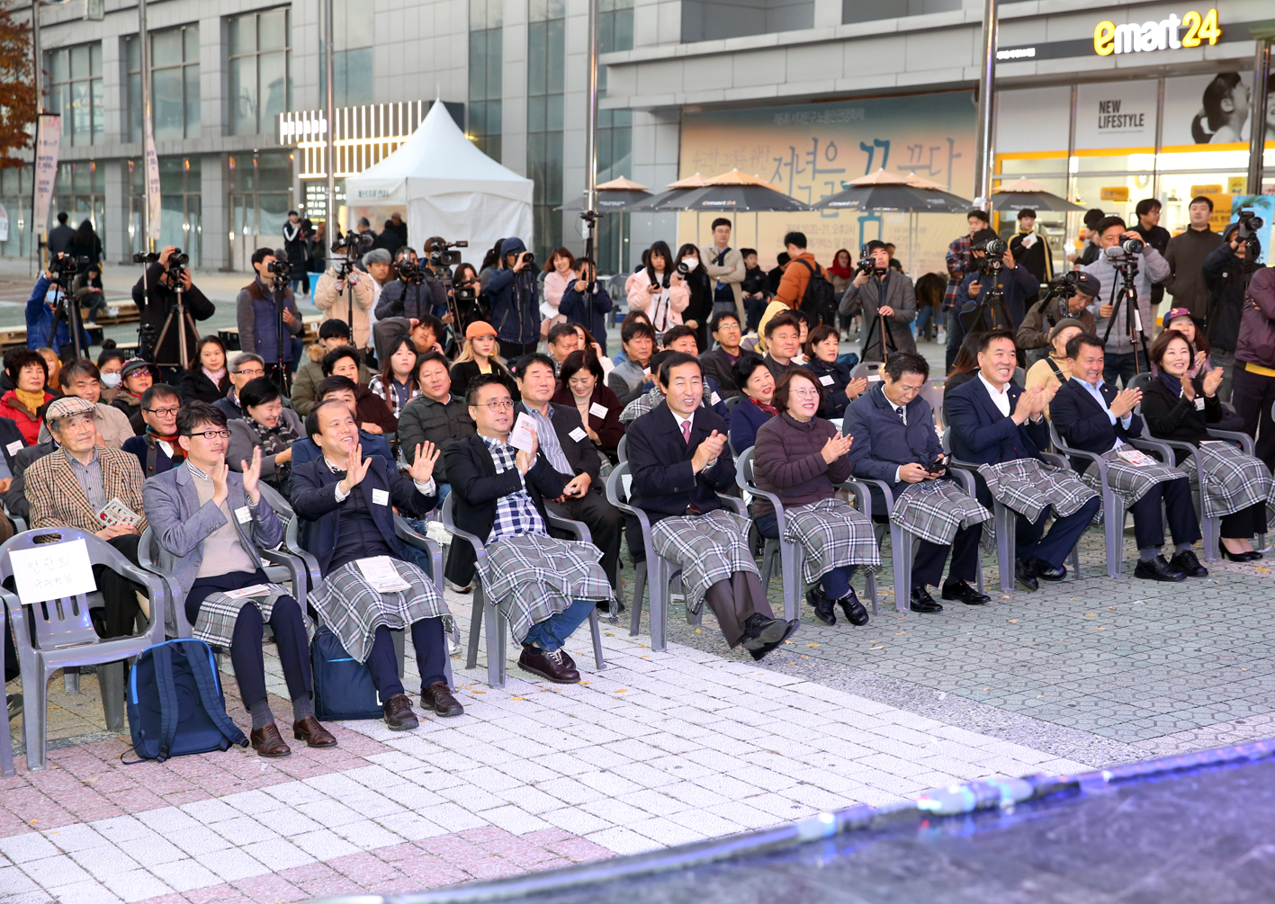 신촌. 이대 난다축제 개막식 16