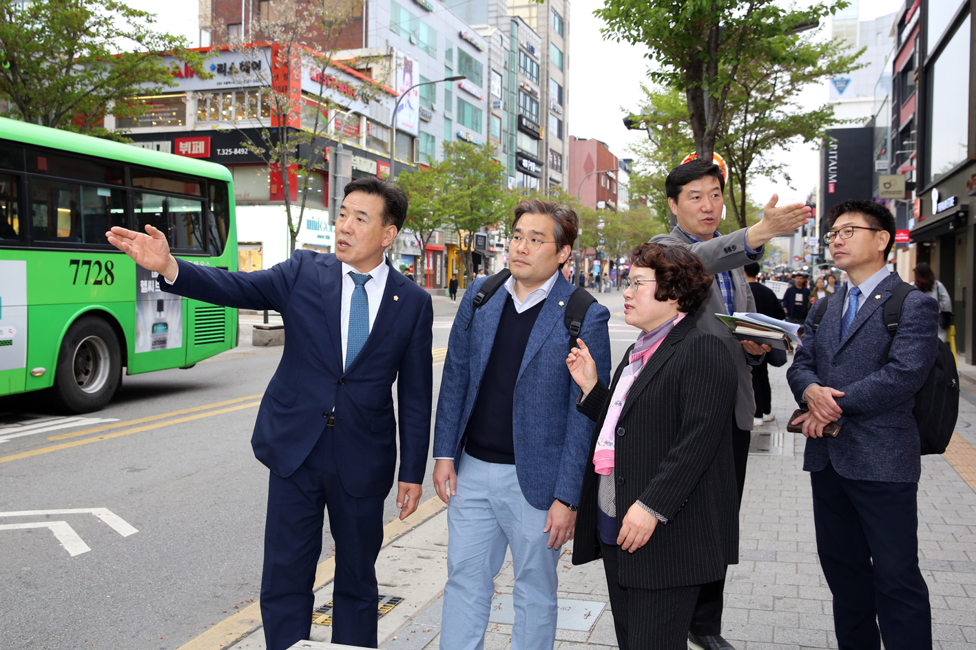 부산시 금정구의원과의 연세로 현장방문 9