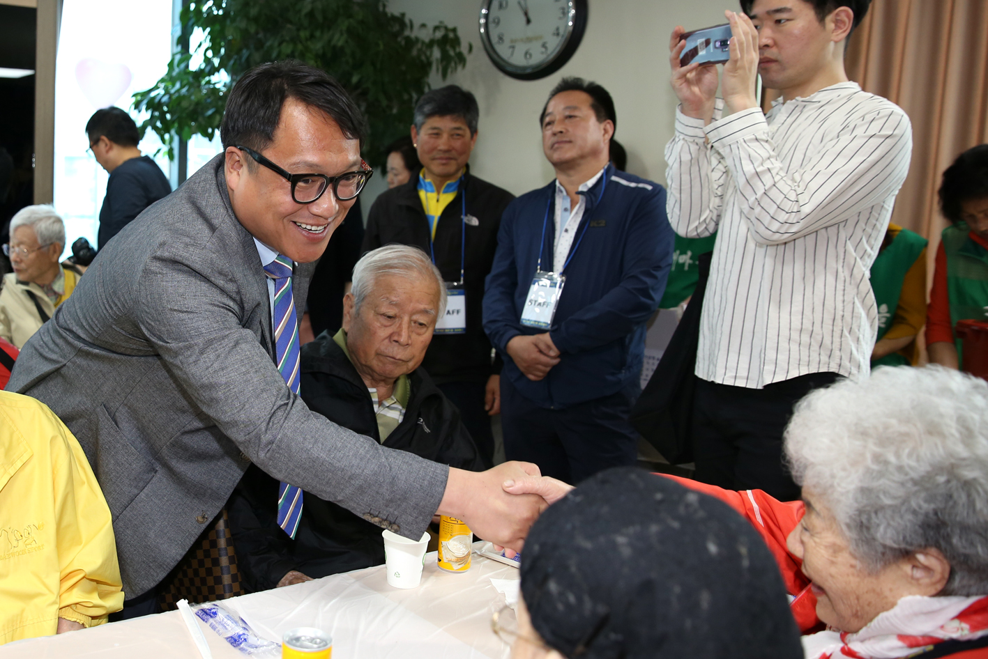 제47회 홍은1동 어버이날 기념 경로행사 13
