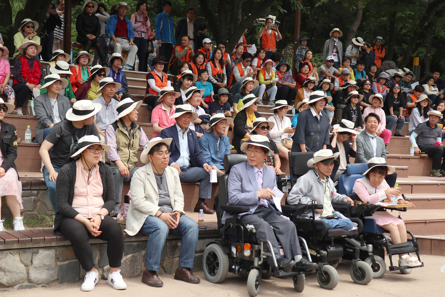 햇살아래 장애인자립생활센터 안산자락길 걷기대회 (네바퀴와 함께 걷는세상) 7