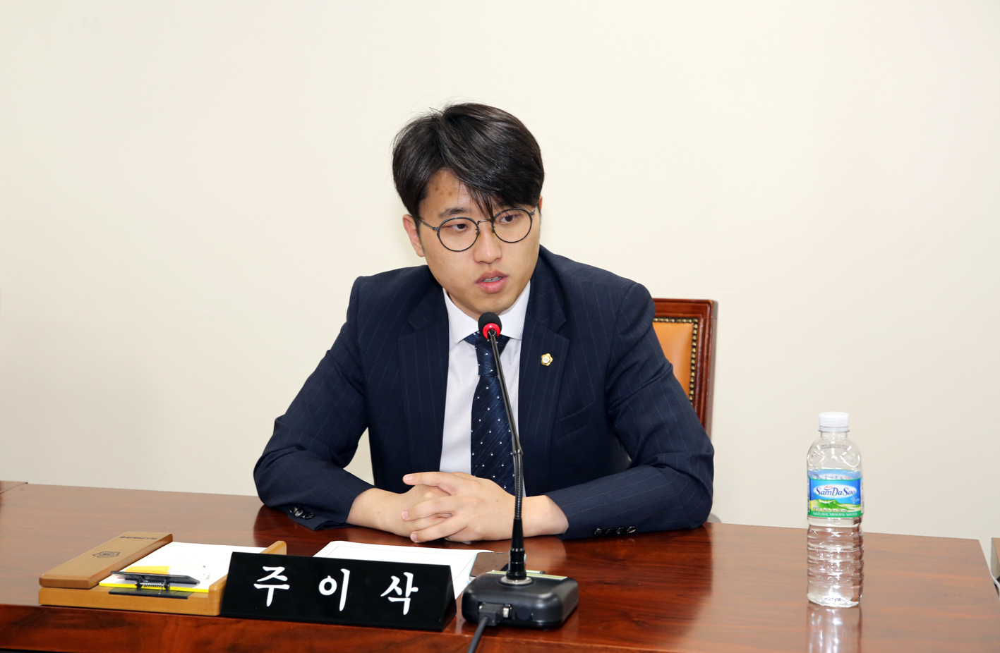 제254회 임시회 제1차 윤리특별위원회 위원장 부위원장 선임의 건 4