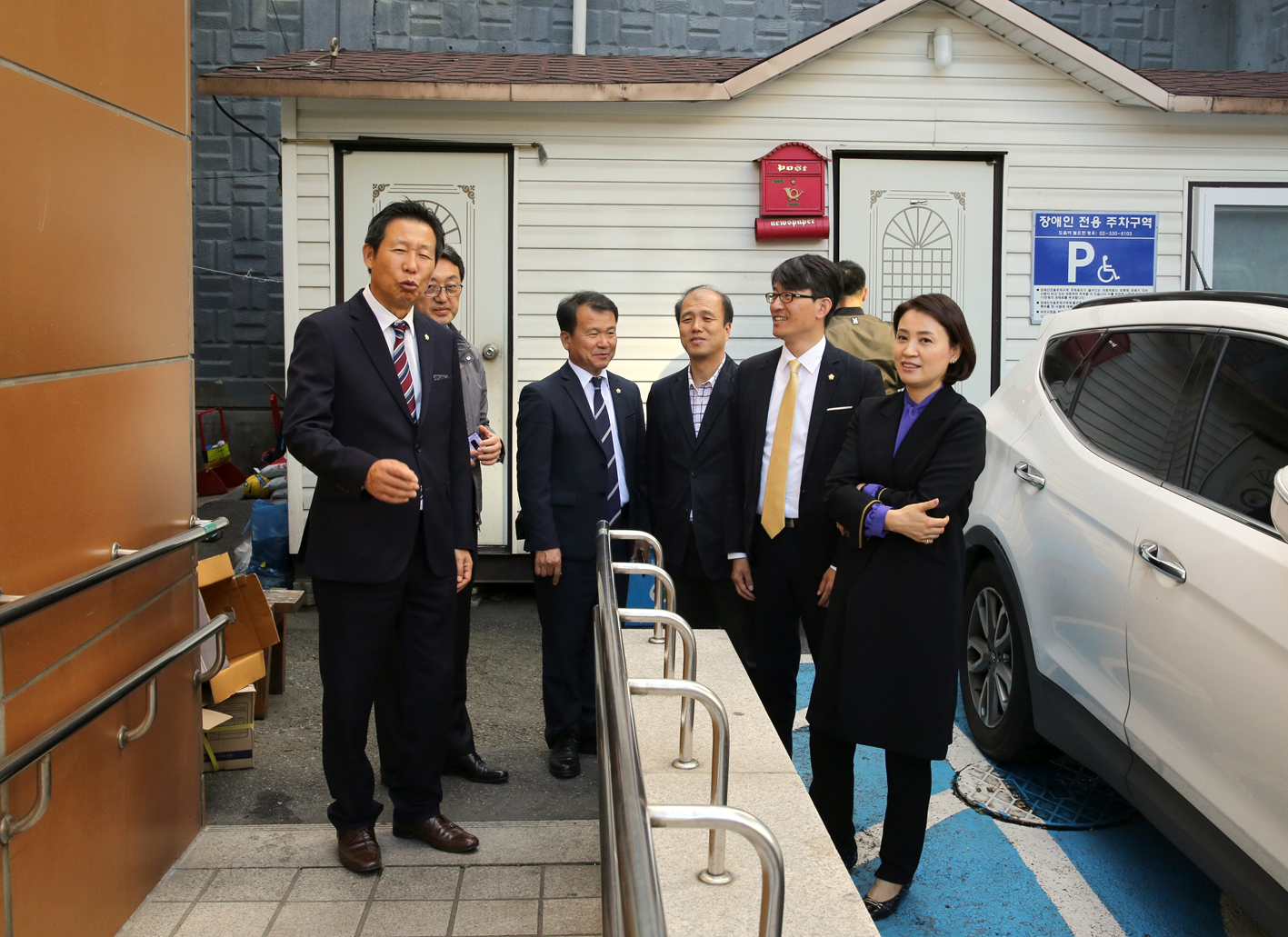 제255회 임시회 재정건설위원회 현장방문(천연동 휴게실) 5