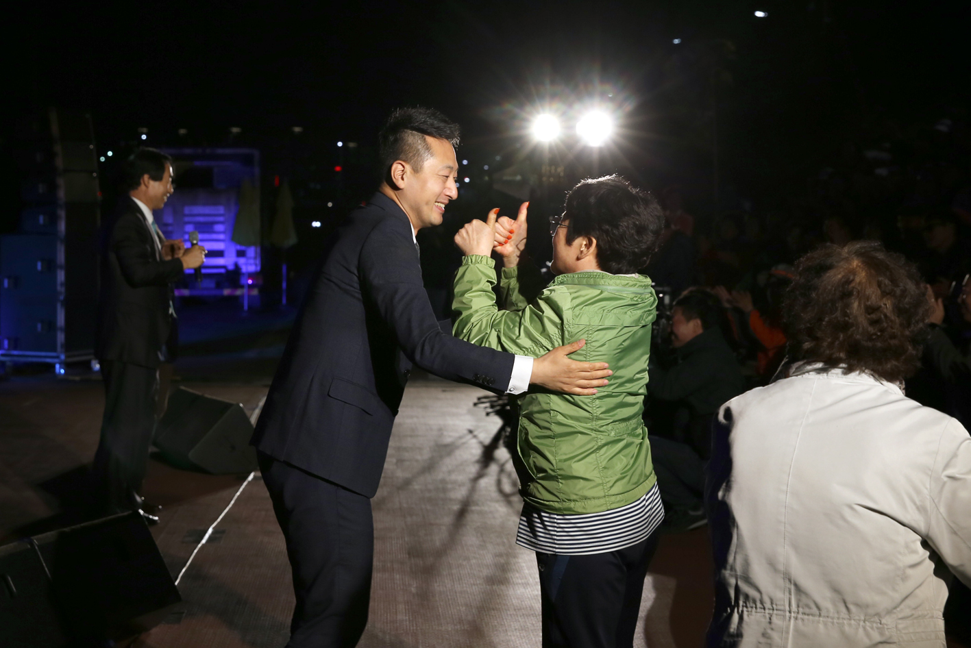 토요일 토요일은 가재울 14