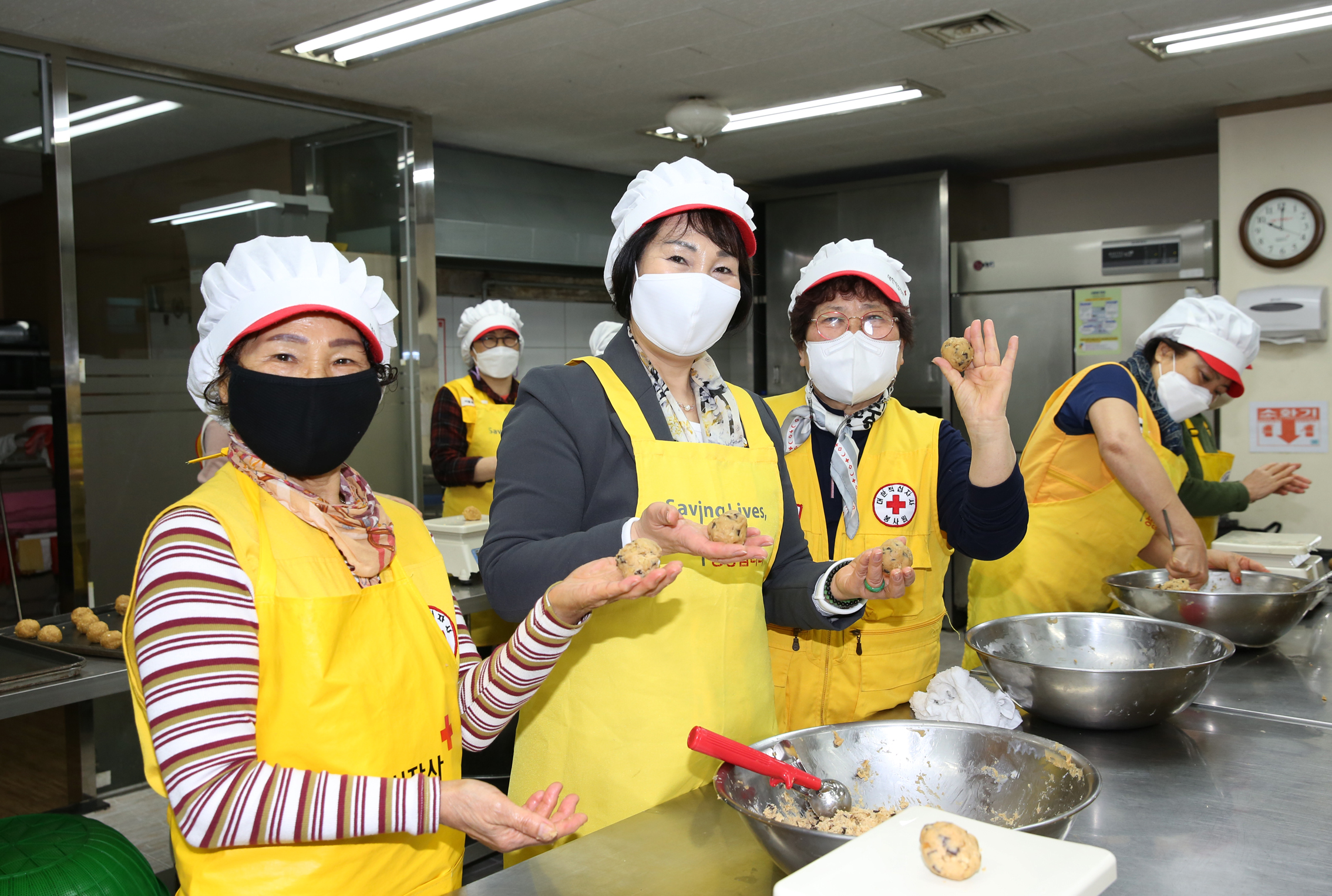 대한적십자 봉사대 서대문지구협회 격려 3