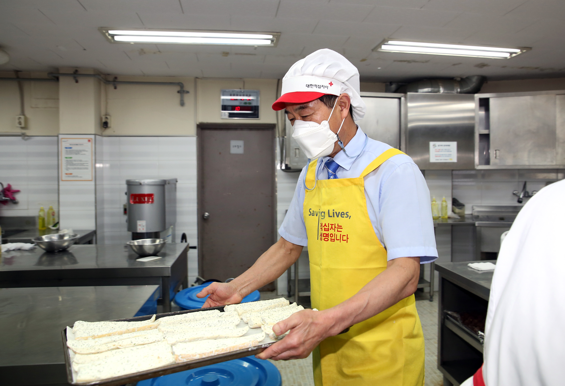 대한적십자 희망풍차 빵봉사 21