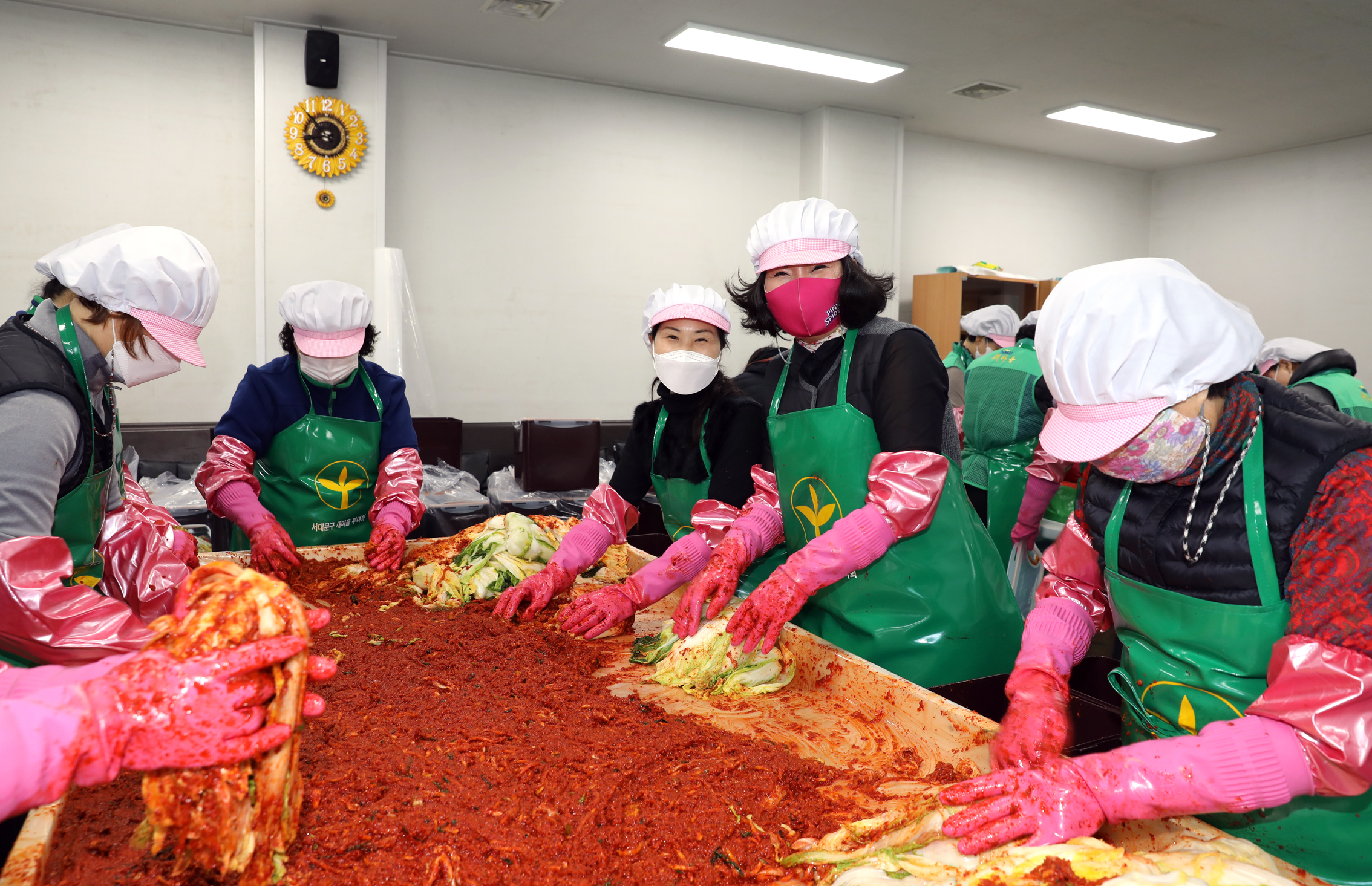 새마을부녀회 2021년 사랑의 김장나누기(충현,북아현,연희,홍제1,홍제3, 홍은1,북가좌1) 11