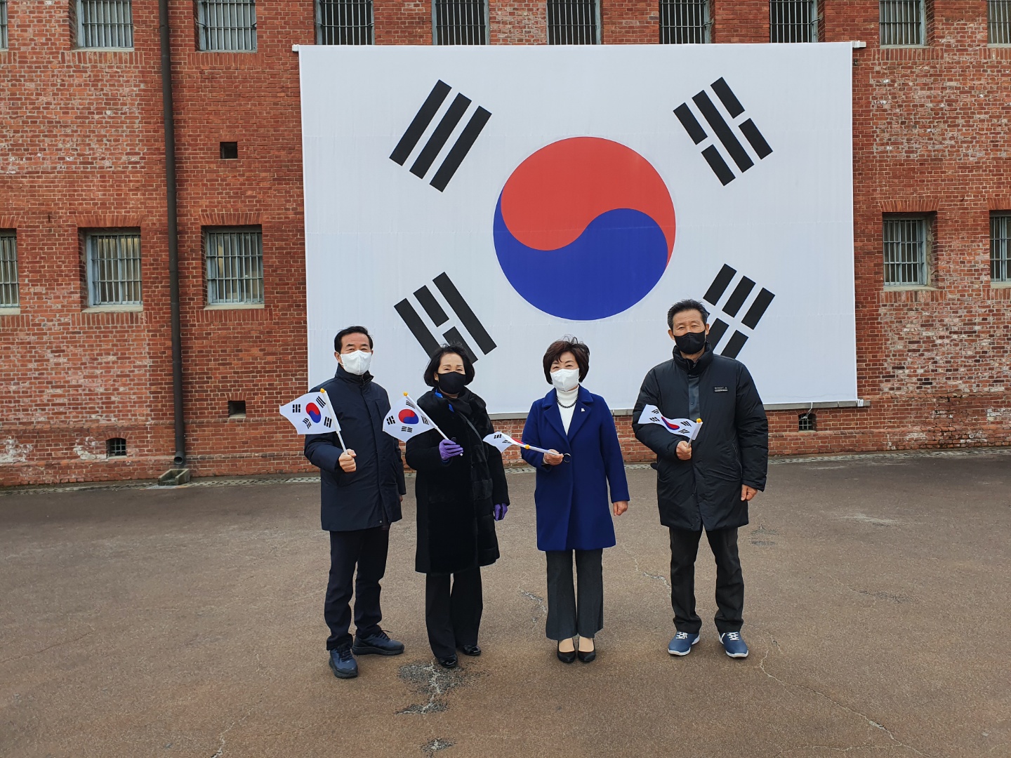 3.1절 순국선열 헌화 및 분향 18