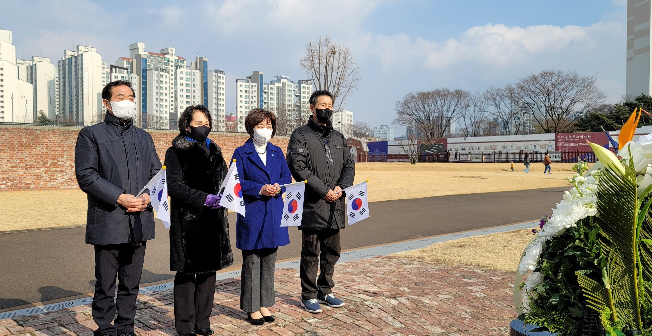3.1절 순국선열 헌화 및 분향 22