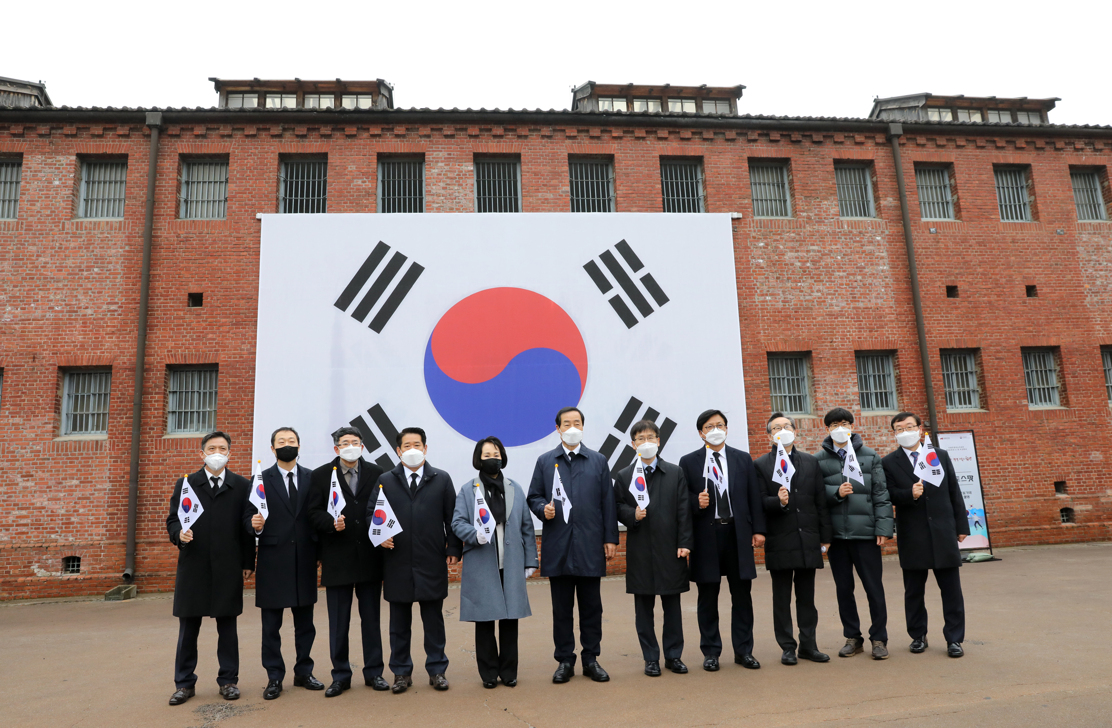 3.1절 순국선열 헌화 및 분향 28