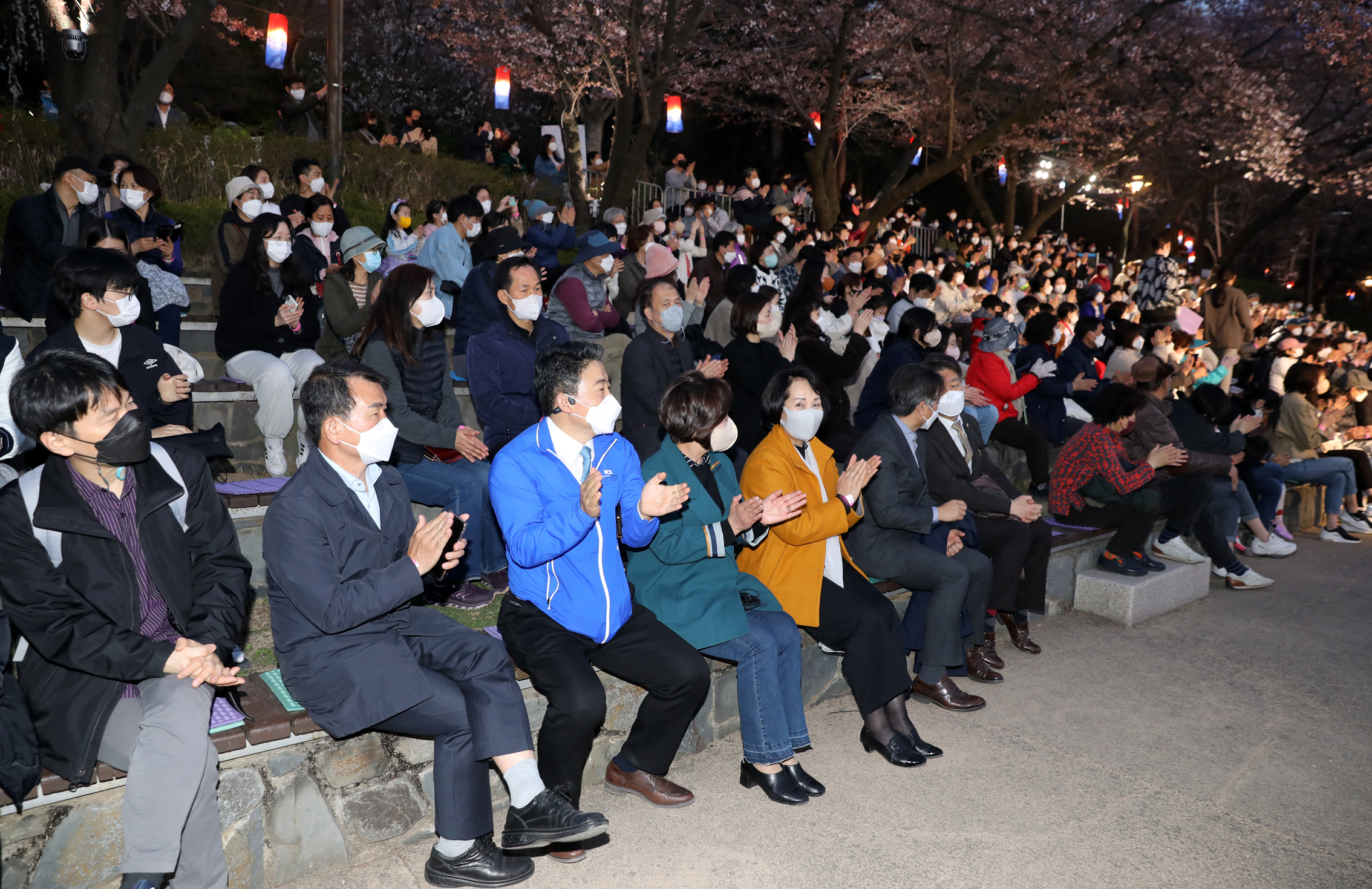 서대문 안산자락길 벚꽃 음악회 13