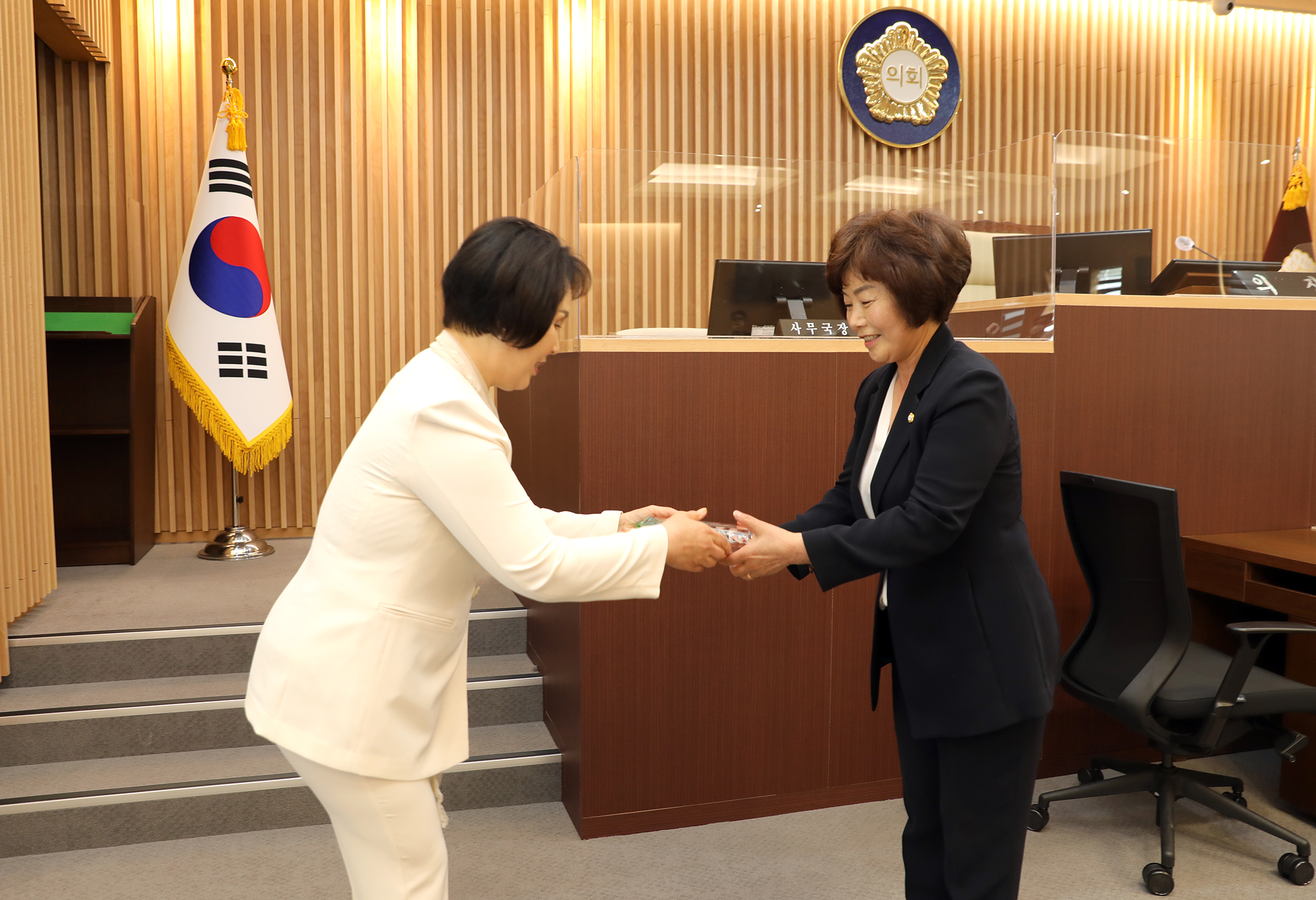 제8대의원 퇴임식 및 의장단 감사패 전달식 20