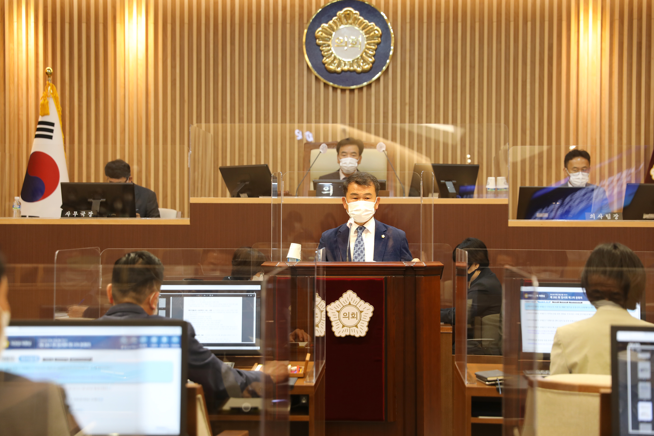 제282회 임시회 제2차 본회의 폐회식 7