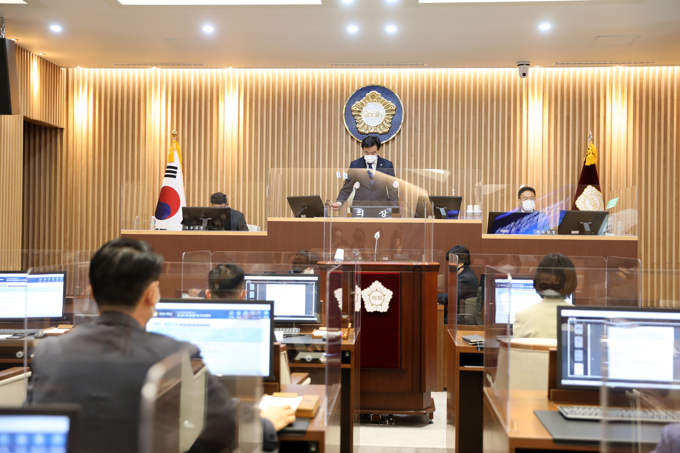 제282회 임시회 제2차 본회의 폐회식 8