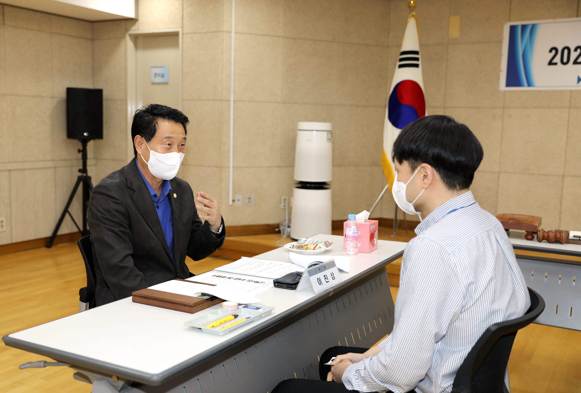 제285회 제2차 정례회 행정복지위원회 행정사무감사-홍제3동 주민센터 감사 2반 18