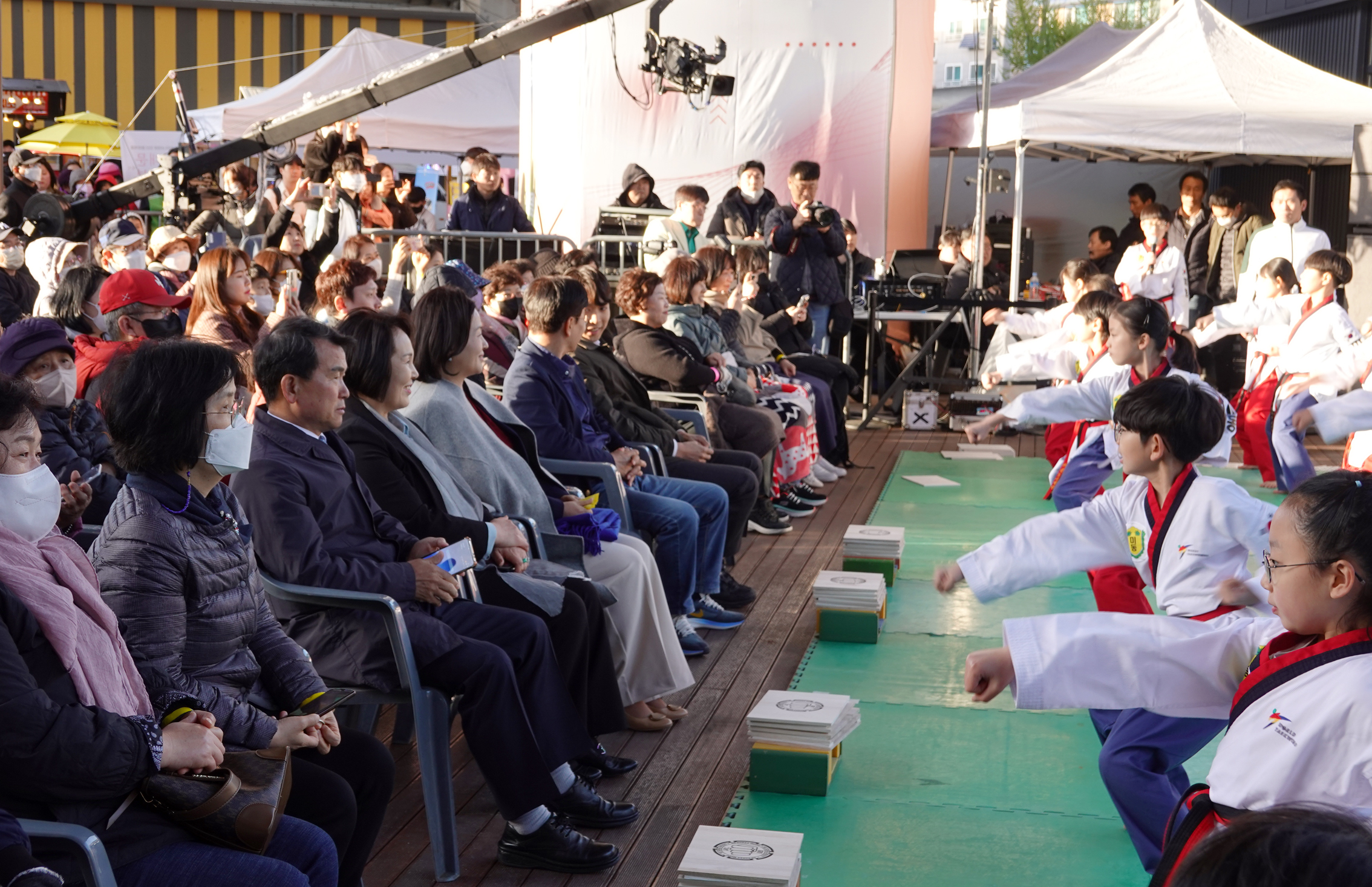 2023 서대문 안산 봄빛축제 벚꽃음악회 4